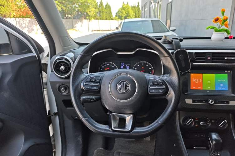 Used MG ZS 2017 1.5L Automatic Luxury Edition Steering Wheel