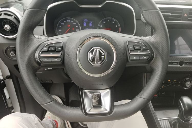 Used MG ZS 2017 1.5L Automatic Luxury Internet Edition Steering Wheel