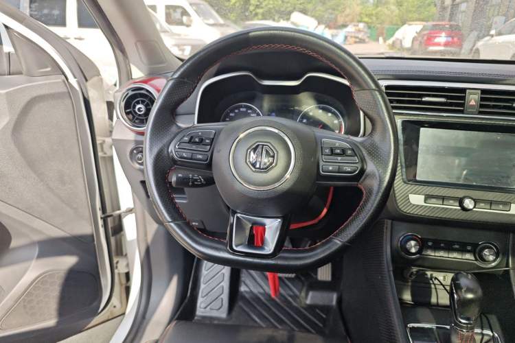 Used MG ZS 2017 16T Automatic Prestige Edition Steering Wheel
