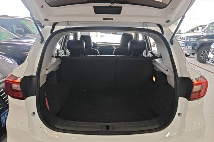 Used MG ZS 2017 1.5L Automatic Luxury Internet Edition Trunk