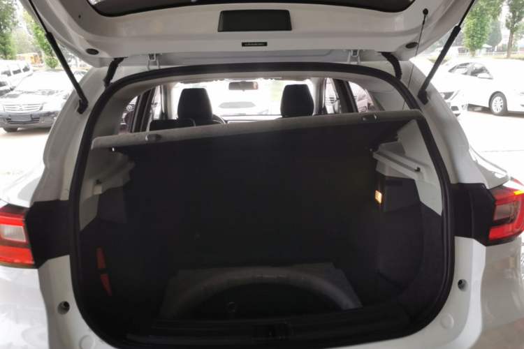 Used MG ZS 2017 1.5L Manual Comfort Edition Trunk
