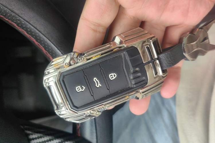 Used MG ZS 2017 16T Automatic Flagship Internet Edition Vehicle Key
