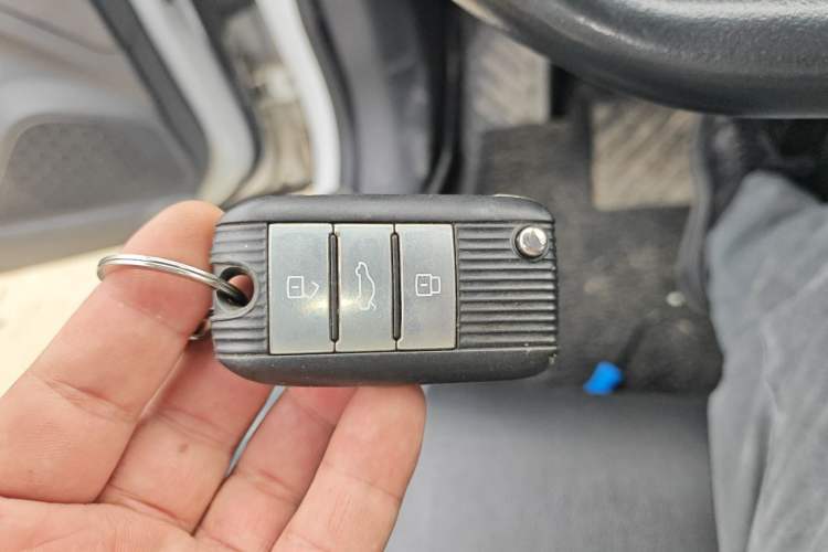 Used MG ZS 2017 1.5L Automatic Luxury Edition Vehicle Key