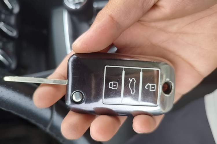 Used MG ZS 2017 1.5L Manual Luxury Edition Vehicle Key