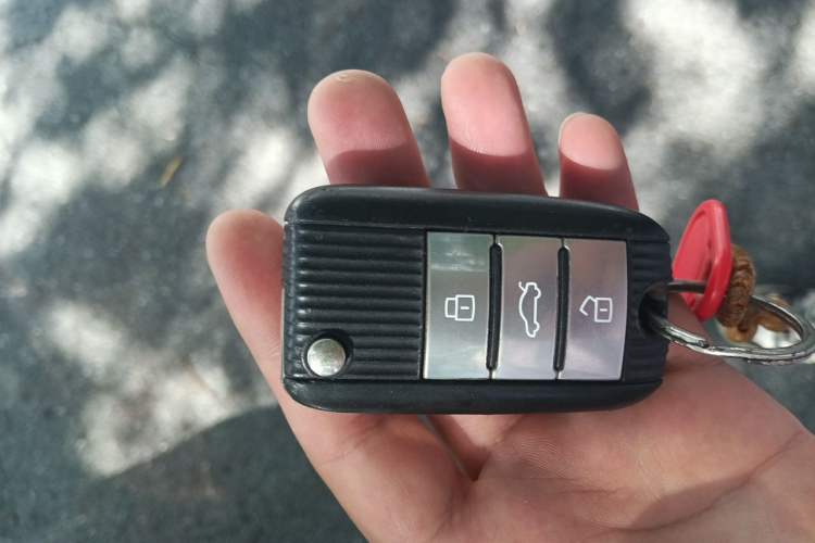 Used MG ZS 2017 1.5L Automatic Luxury Internet Edition Vehicle Key