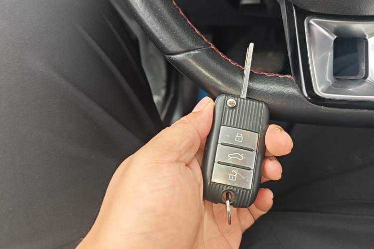 Used MG ZS 2017 16T Automatic Flagship Internet Edition Vehicle Key