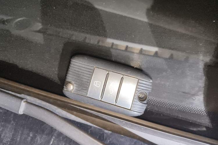 Used MG ZS 2017 1.5L Automatic Luxury Edition Vehicle Key