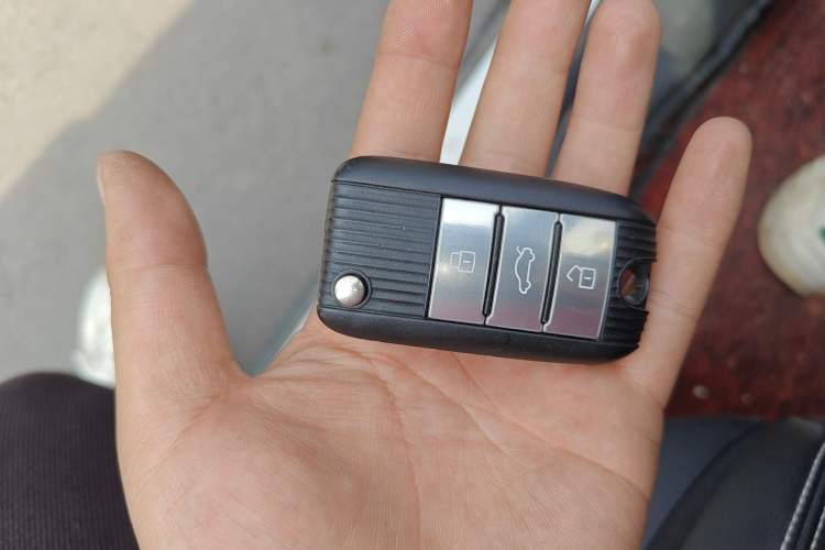Used MG ZS 2017 1.5L Automatic Luxury Edition Vehicle Key