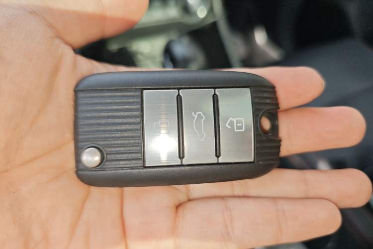 Used MG ZS 2017 16T Automatic Prestige Edition Vehicle Key
