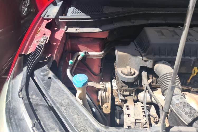 Used MG ZS 2017 1.5L Manual Luxury Edition Engine Bay Right