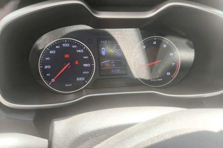 Used MG ZS 2017 1.5L Manual Luxury Edition Instrument Cluster