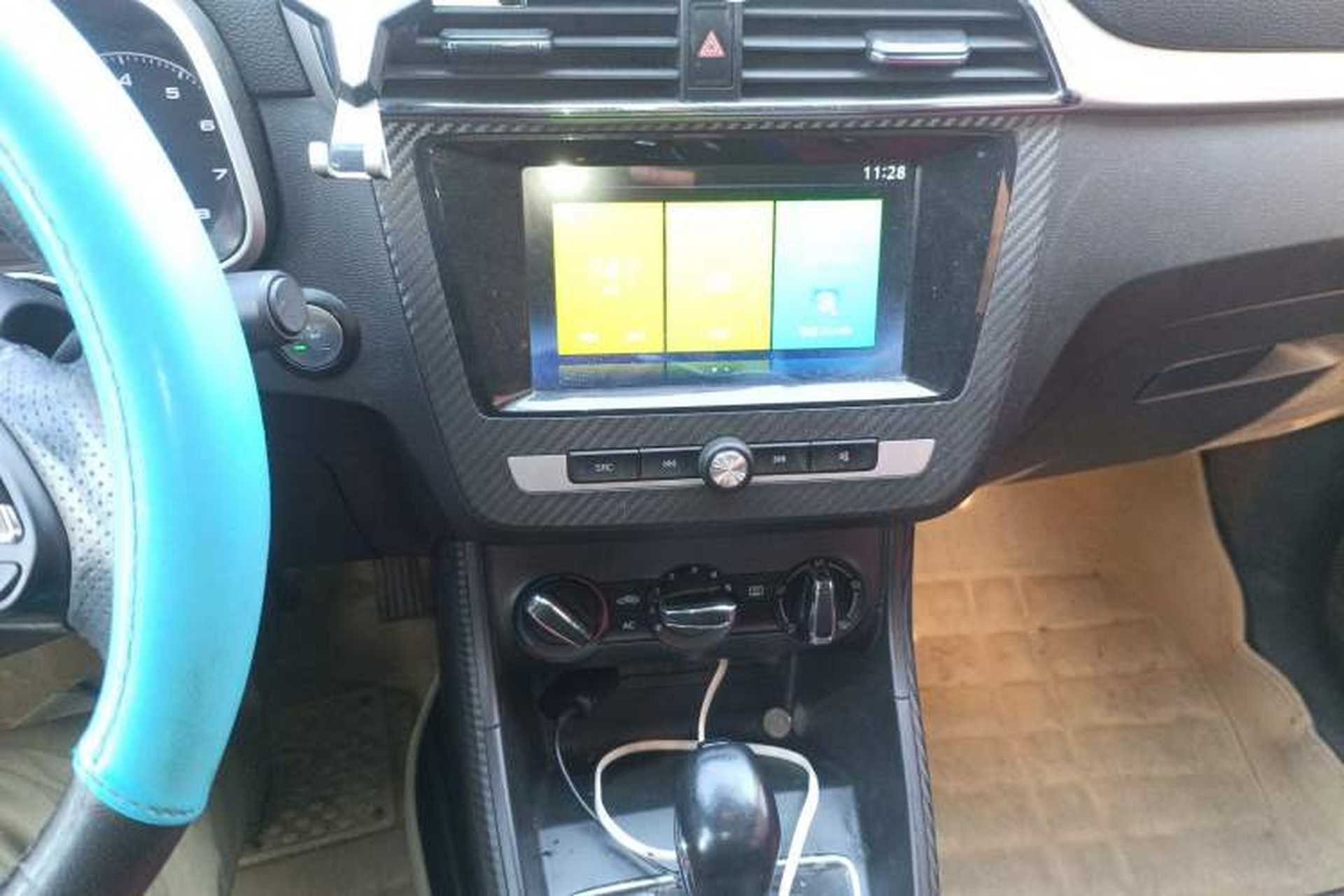 Used MG ZS 2018 1.5L Automatic Elite Edition China V Standard Audio And AC Panel