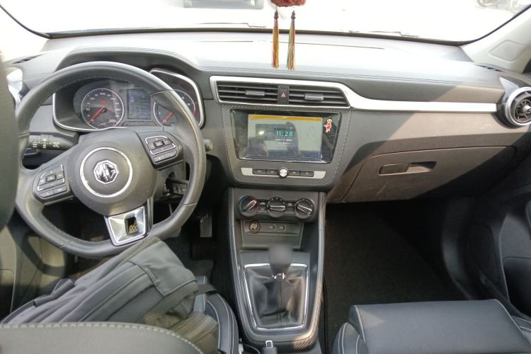 Used MG ZS 2018 1.5L Manual Luxury Version China V Standard Center Console