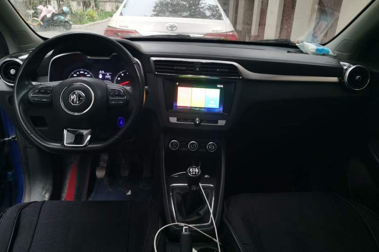 Used MG ZS 2018 1.5L Manual Luxury Version China V Standard Center Console