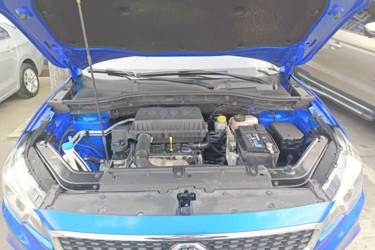 Used MG ZS 2018 1.5L Manual Luxury Version China V Standard Engine Bay