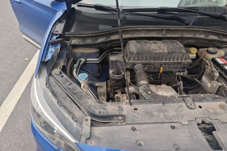 Used MG ZS 2018 1.5L Automatic Luxury Edition China V Standard Engine Bay Right