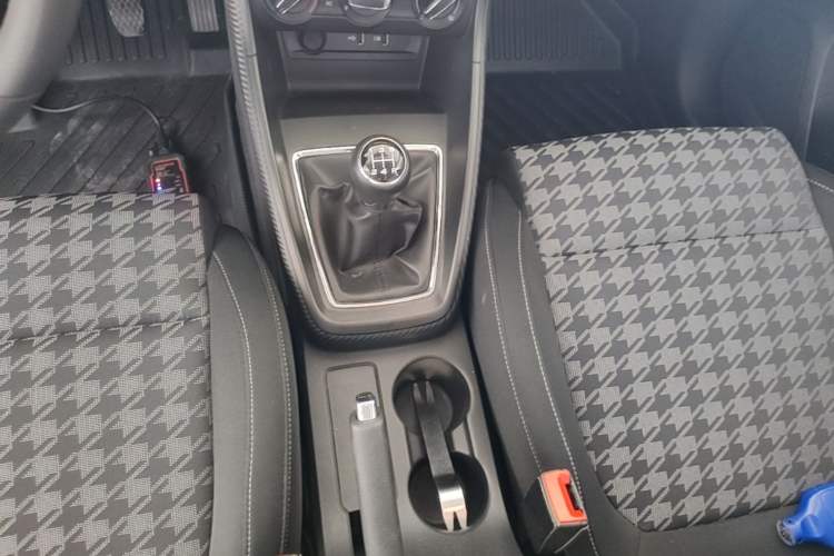 Used MG ZS 2018 1.5L Manual Comfort Edition China V Standard Gear Lever