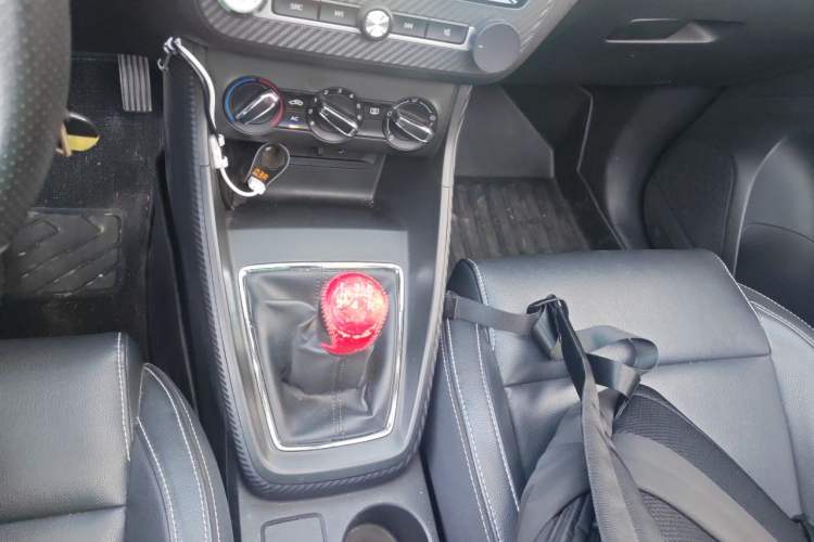 Used MG ZS 2018 1.5L Manual Luxury Version China V Standard Gear Lever