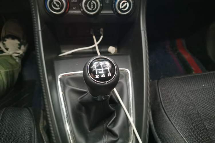 Used MG ZS 2018 1.5L Manual Luxury Version China V Standard Gear Lever