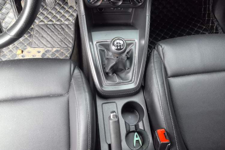Used MG ZS 2018 1.5L Manual Comfort Edition China V Standard Gear Lever