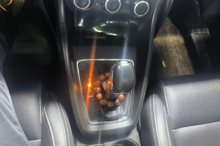Used MG ZS 2018 1.5L Automatic Luxury Edition China V Standard Gear Lever