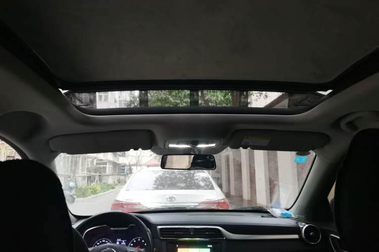 Used MG ZS 2018 1.5L Manual Luxury Version China V Standard Headliner