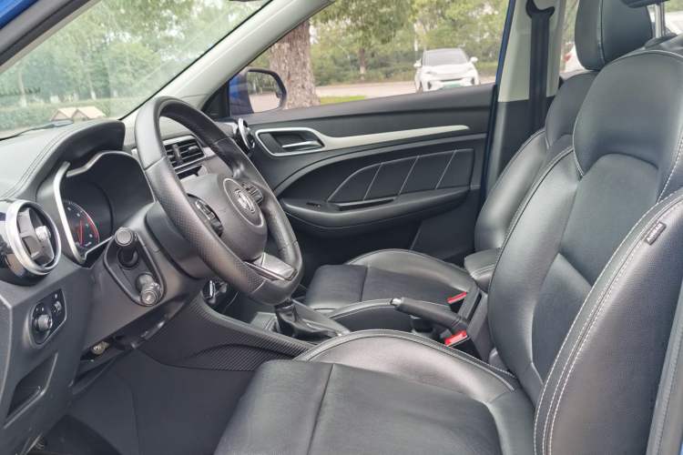 Used MG ZS 2018 1.5L Automatic Luxury Edition China V Standard Interior 2