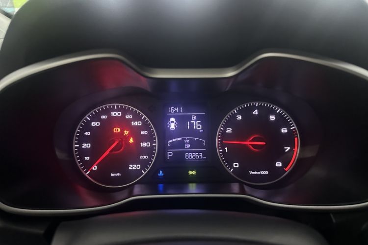 Used MG ZS 2018 1.5L Automatic Luxury Internet Edition China V Standard Odometer Close Up