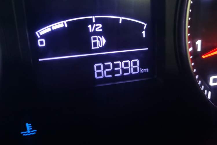 Used MG ZS 2018 1.5L Manual Luxury Version China V Standard Odometer Close Up