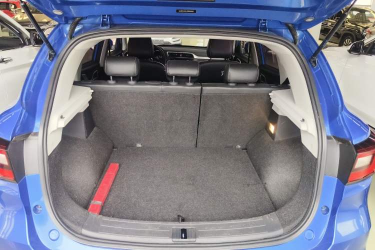 Used MG ZS 2018 1.5L Automatic Luxury Edition China V Standard Trunk