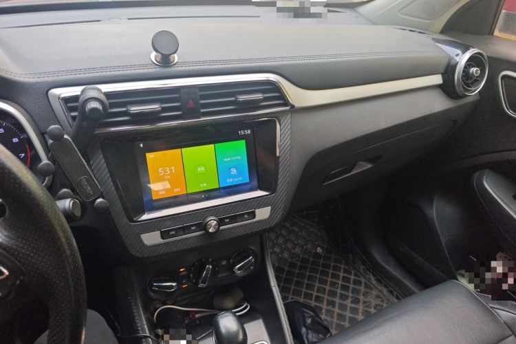 Used MG ZS 2018 1.5L Automatic Elite Edition China V Standard Audio And AC Panel