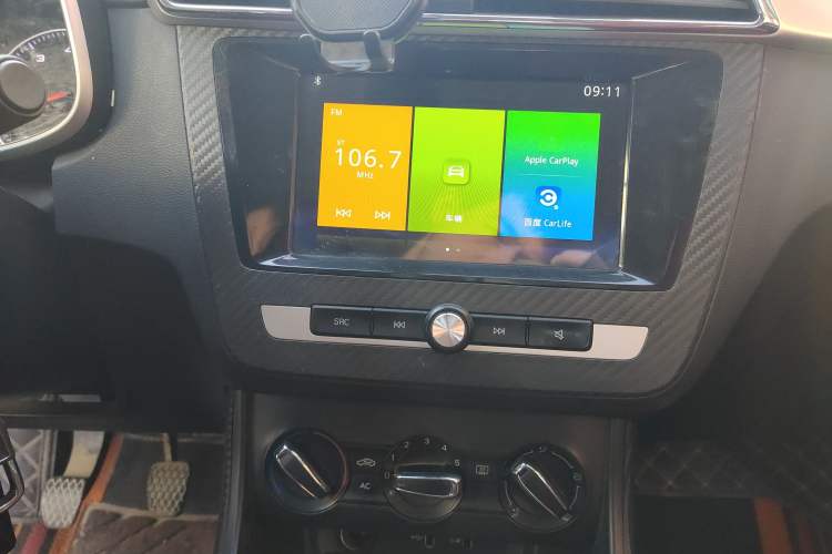 Used MG ZS 2018 1.5L Manual Comfort Edition China V Standard Audio And AC Panel