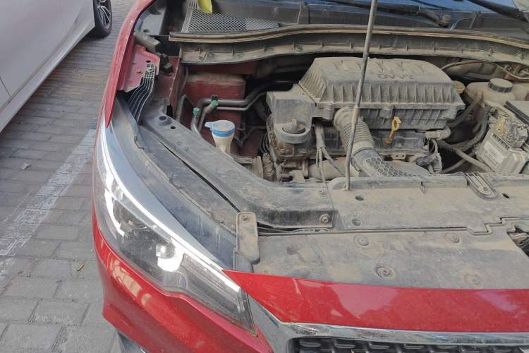 Used MG ZS 2018 1.5L Manual Luxury Version China V Standard Engine Bay Right