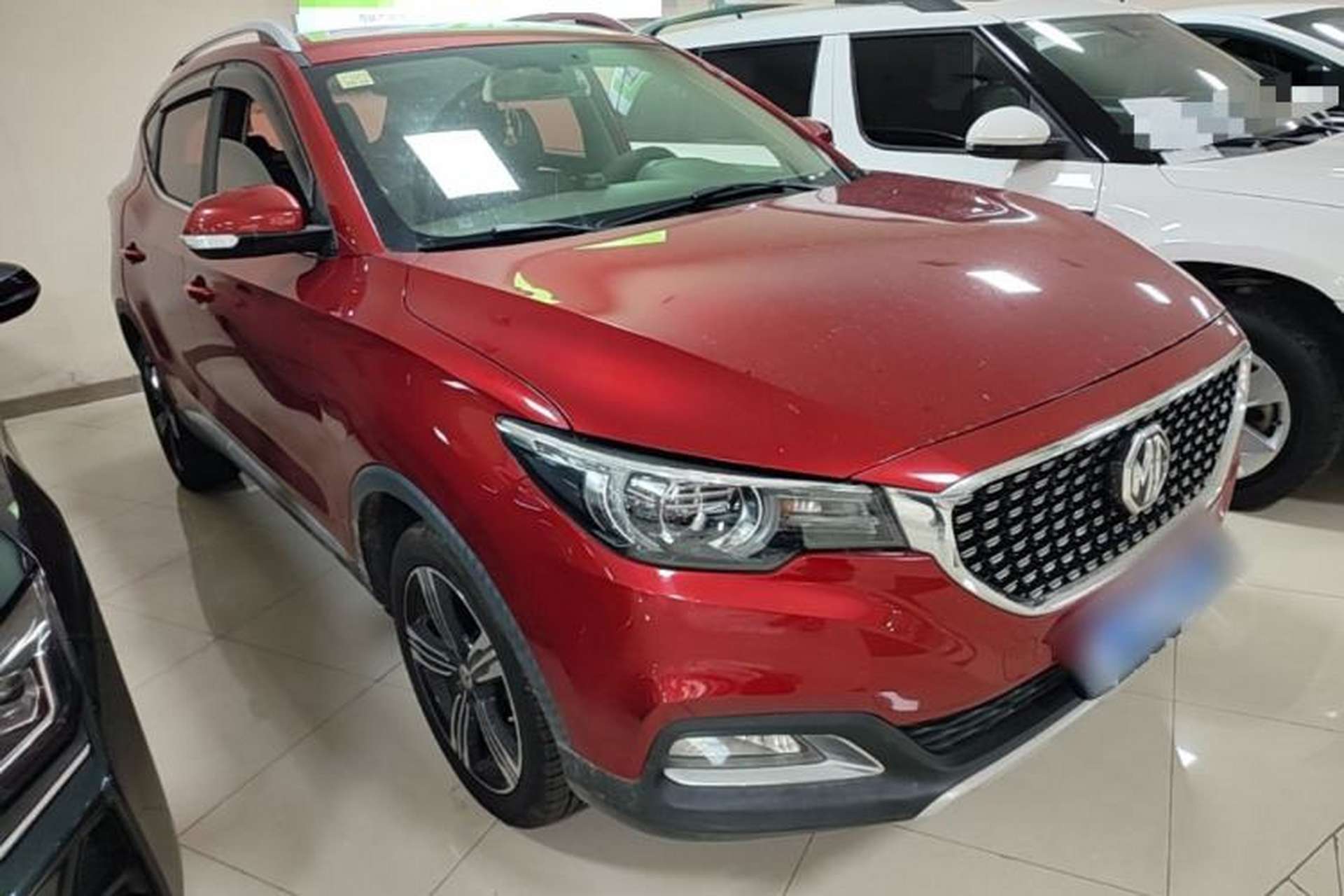 Used MG ZS 2018 1.5L Manual Elite Edition China V standard Front Right 45 Deg