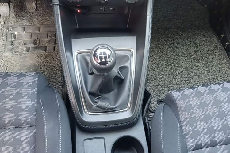 Used MG ZS 2018 1.5L Manual Comfort Edition China V Standard Gear Lever