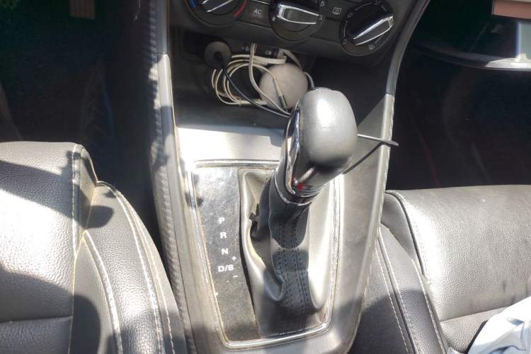 Used MG ZS 2018 1.5L Automatic Luxury Edition China V Standard Gear Lever