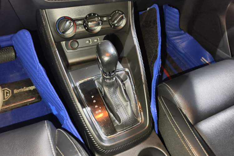 Used MG ZS 2018 1.5L Automatic Luxury Edition China V Standard Gear Lever
