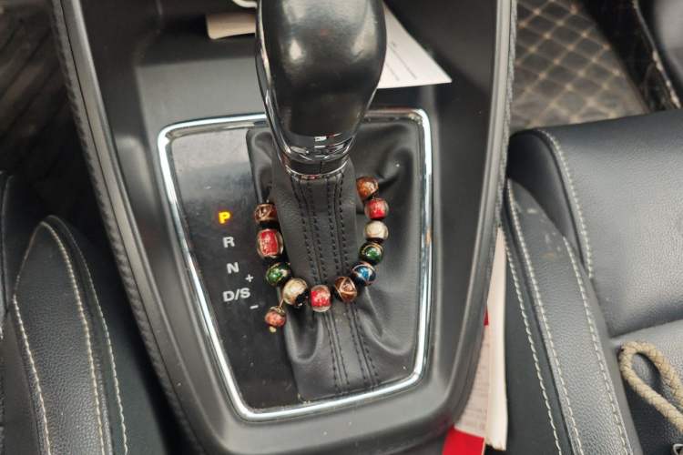Used MG ZS 2018 1.5L Automatic Luxury Edition China V Standard Gear Lever