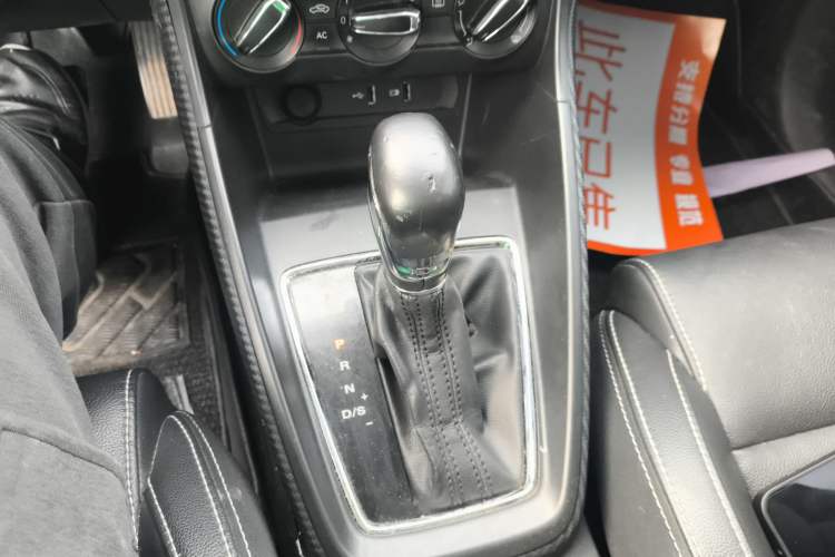 Used MG ZS 2018 1.5L Automatic Luxury Edition China V Standard Gear Lever
