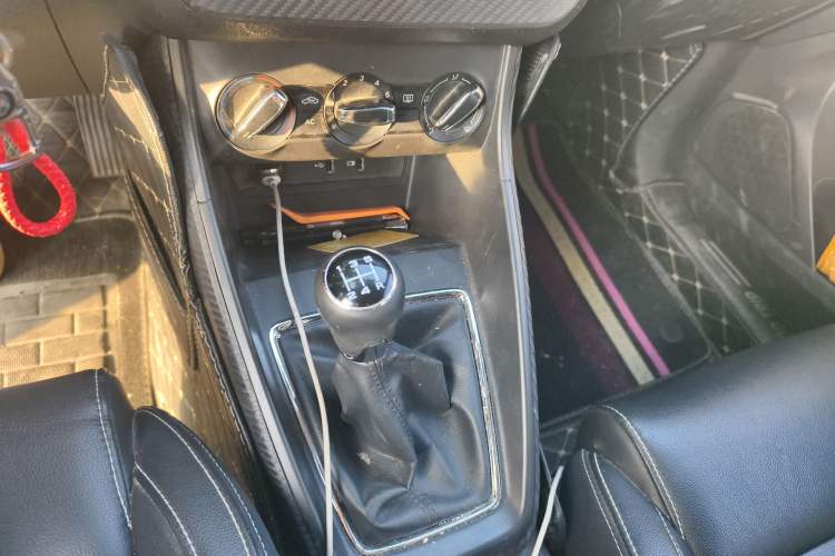 Used MG ZS 2018 1.5L Manual Elite Edition China V standard Gear Lever