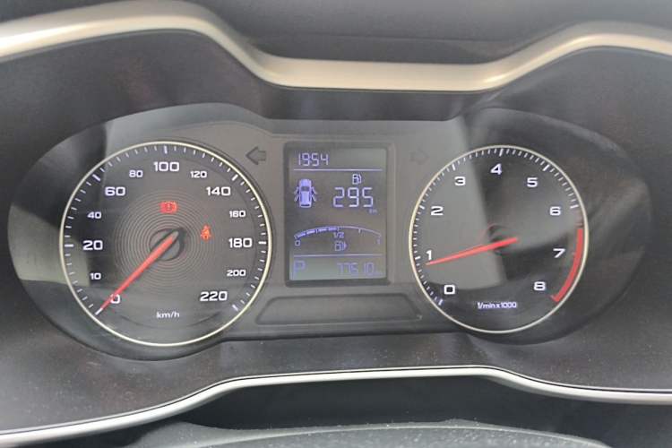 Used MG ZS 2018 1.5L Automatic Luxury Edition China V Standard Instrument Cluster