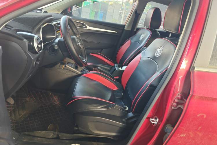 Used MG ZS 2018 1.5L Manual 65-inch Giant-Screen Sunroof Version China V Standard Left Front Seat