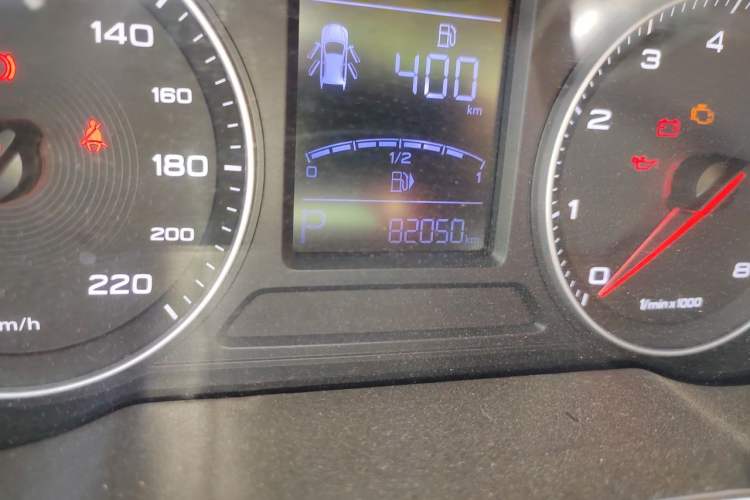 Used MG ZS 2018 1.5L Automatic Luxury Edition China V Standard Odometer Close Up