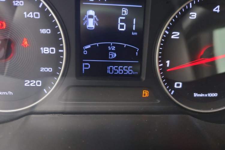 Used MG ZS 2018 1.5L Automatic Luxury Edition China V Standard Odometer Close Up