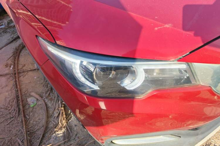 Used MG ZS 2018 1.5L Automatic Luxury Edition China V Standard Right Front Headlight
