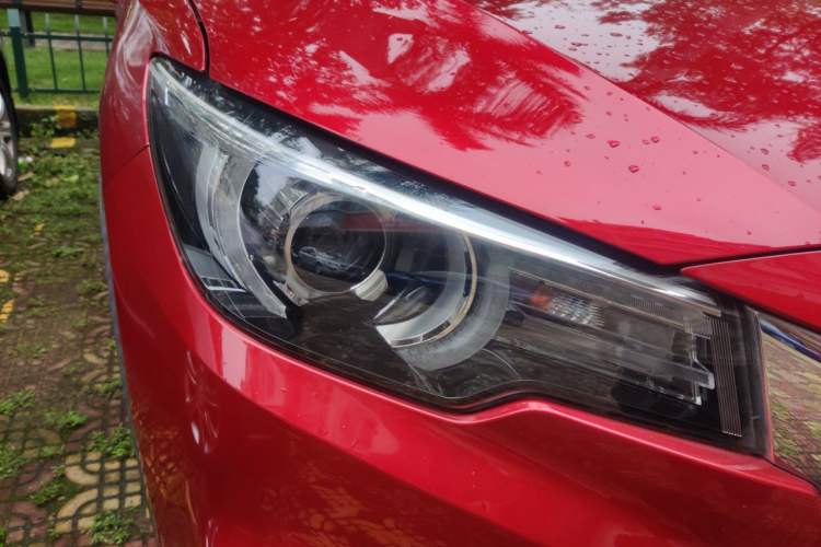 Used MG ZS 2018 1.5L Automatic Luxury Edition China V Standard Right Front Headlight