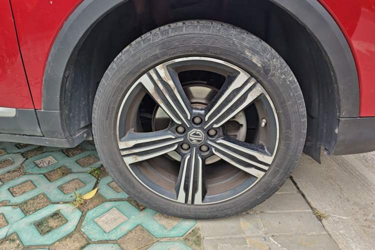 Used MG ZS 2018 1.5L Automatic Luxury Edition China V Standard Right Front Wheel Hub