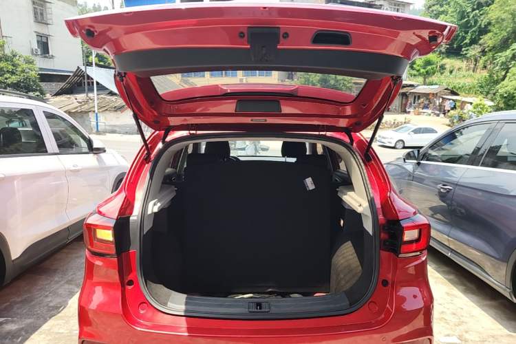 Used MG ZS 2018 1.5L Manual Comfort Edition China V Standard Trunk