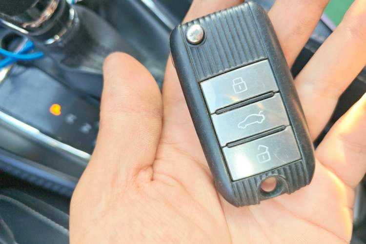 Used MG ZS 2018 1.5L Automatic Luxury Edition China V Standard Vehicle Key