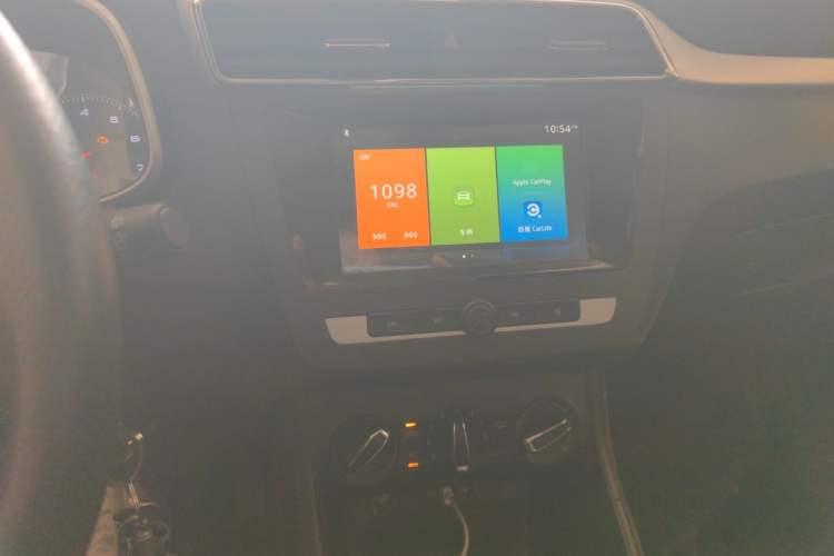 Used MG ZS 2018 1.5L Manual Luxury Version China V Standard Audio And AC Panel